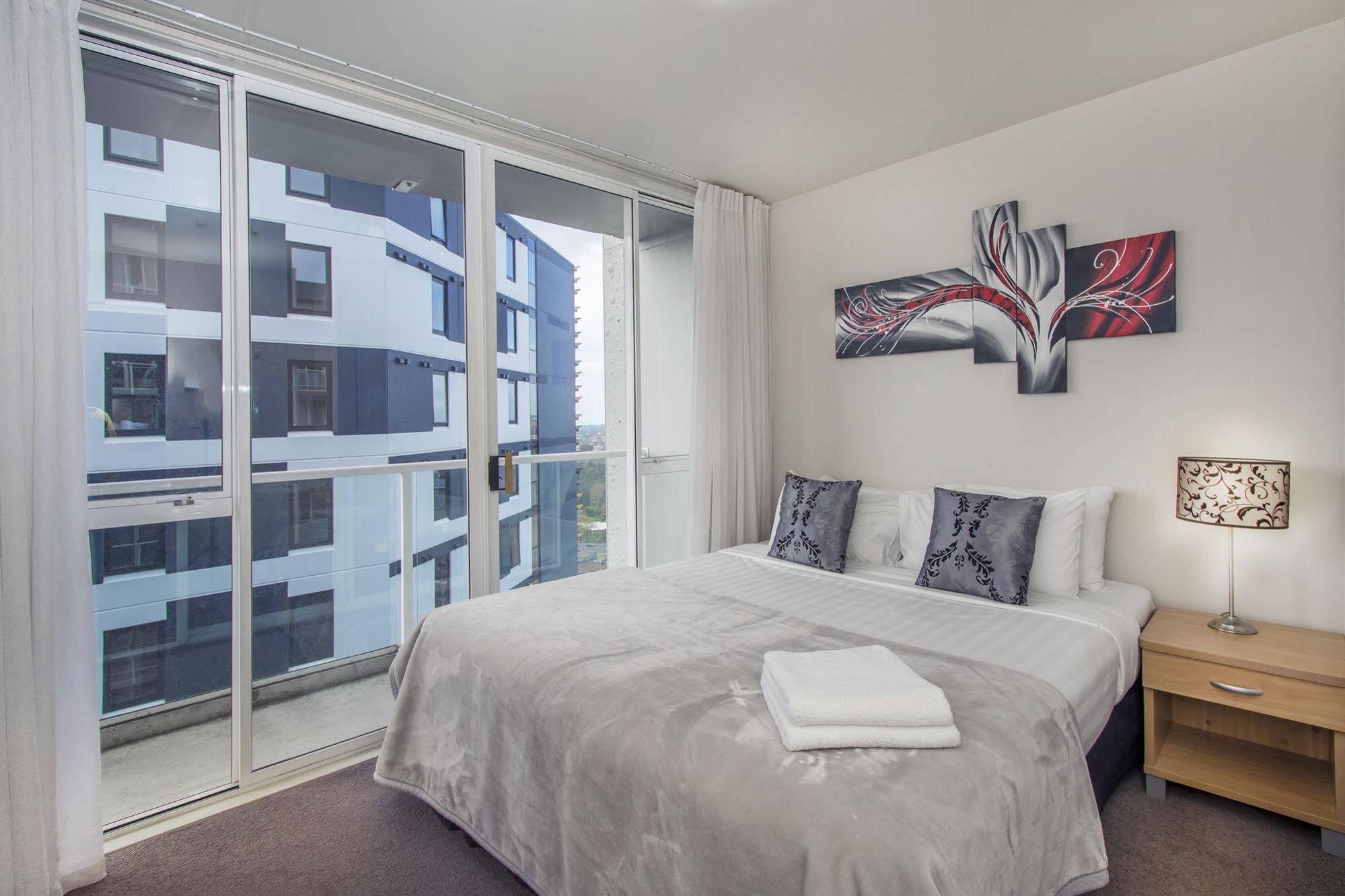 Crown On Cintra Lane Aparthotel Auckland Exteriör bild